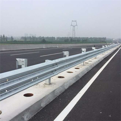 Rel Pengawal Keselamatan Jalan Raya Berkualiti Tinggi